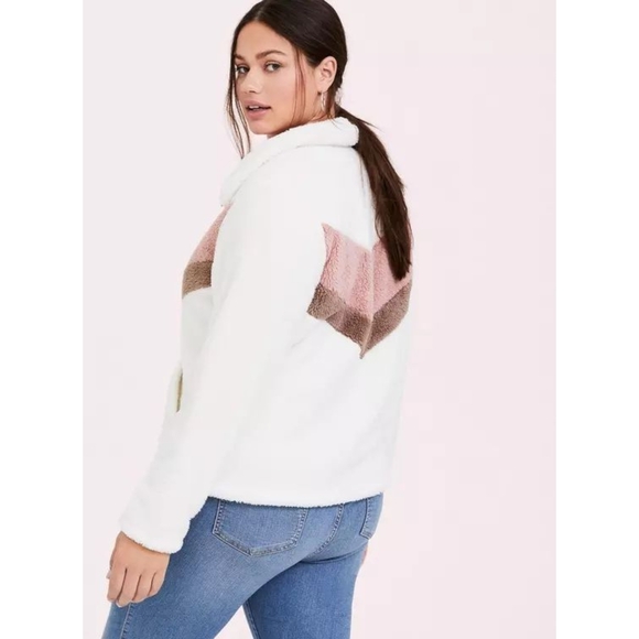 Torrid Plus Size Sherpa Zip Up Jacket Womens Size 5 - Picture 3 of 11